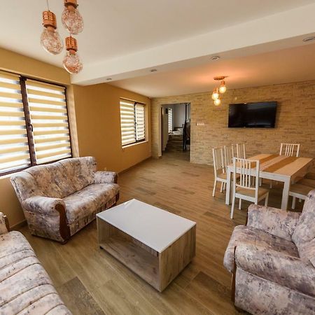 Casa Sky Apartment Orsova Exterior photo