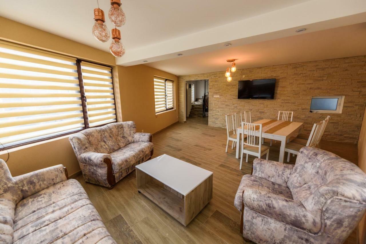 Casa Sky Apartment Orsova Exterior photo